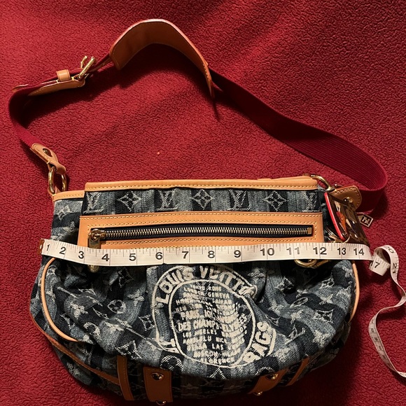 Authentic Limited Edition Louis Vuitton Denim Cruise Porte Epaule Raye Bag ๐ ๐ฅ - Picture 14 of 16